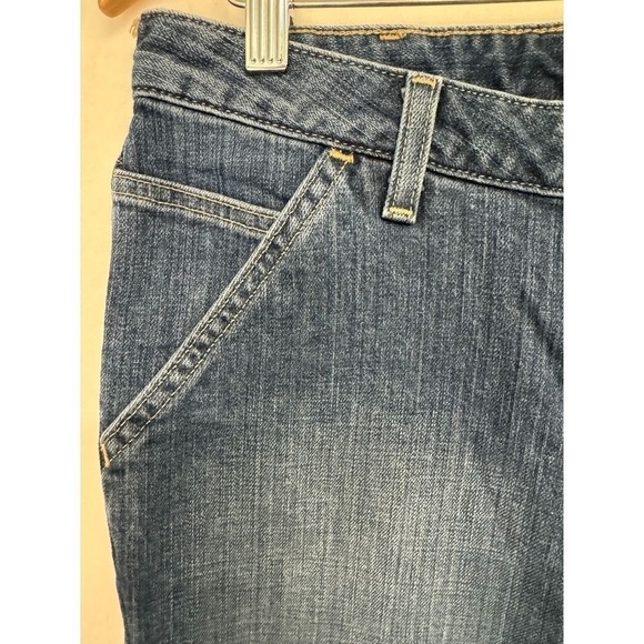 Carhartt | Women's dark Wash denim Capri Pants | size  8   | 31 inch waist - Picture 3 of 9